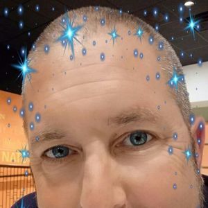 Meet your Posher, Dustin